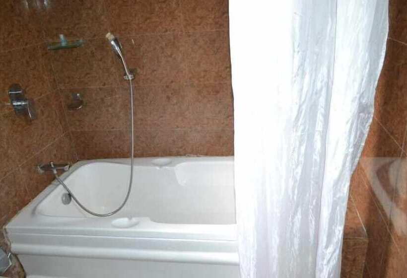 Hotel The Desert Den Little Rann Of Kutch