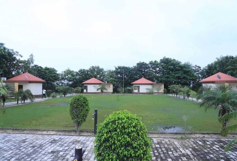 Hotel The Desert Den Little Rann Of Kutch