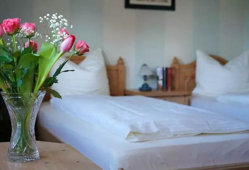 ペンション Corso