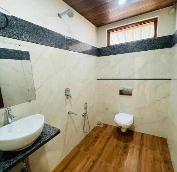 Takshshila Park And Resorts