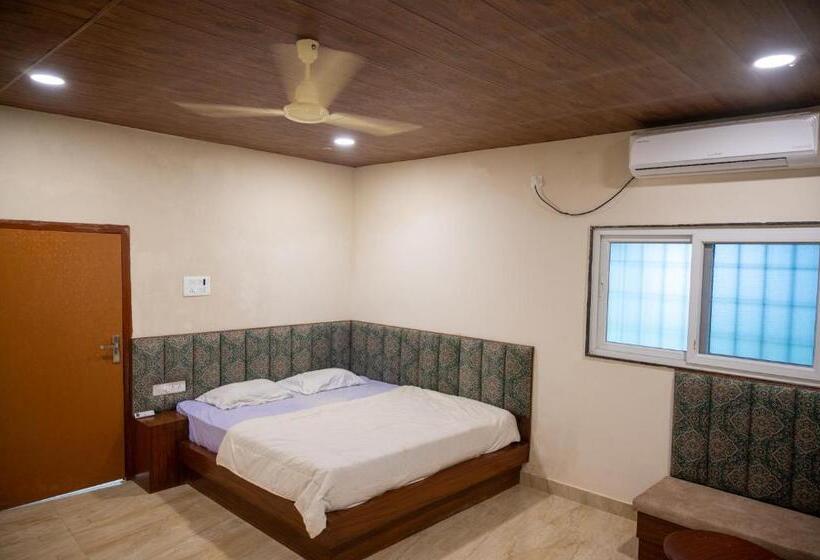 Takshshila Park And Resorts