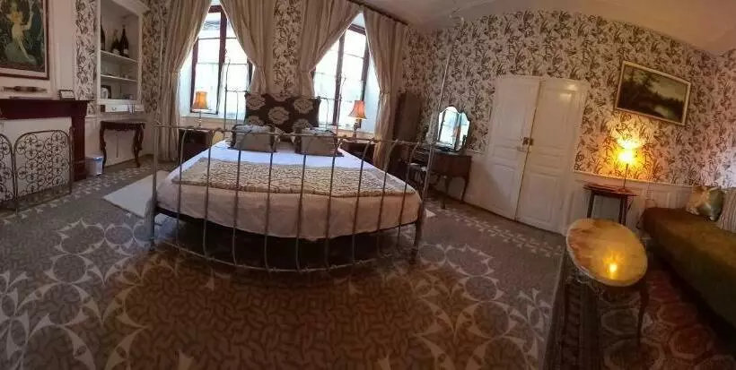 Majatalo 13 Bohemian Bienvenue B&b