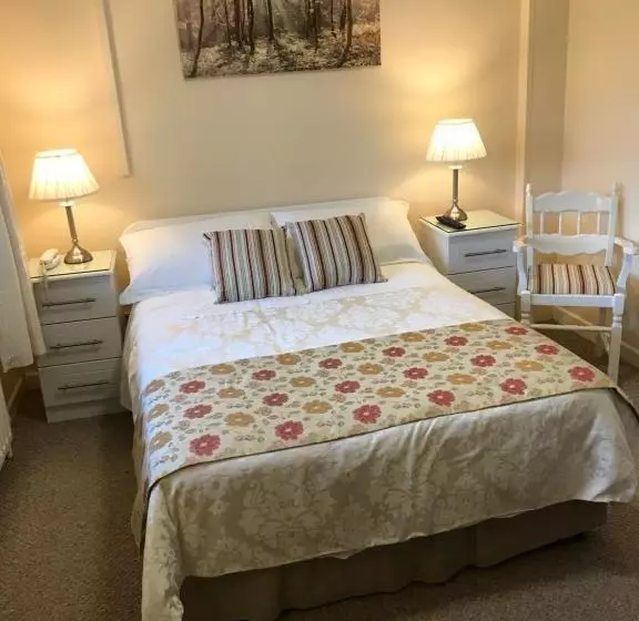 住宿加早餐 Athlumney Manor Guest Accommodation