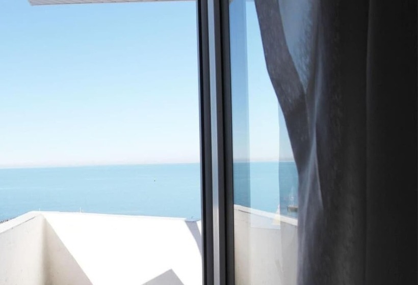 בית מלון כפרי Admiral