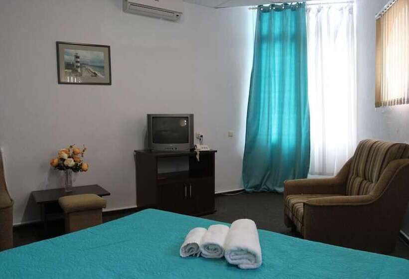 בית מלון כפרי Admiral