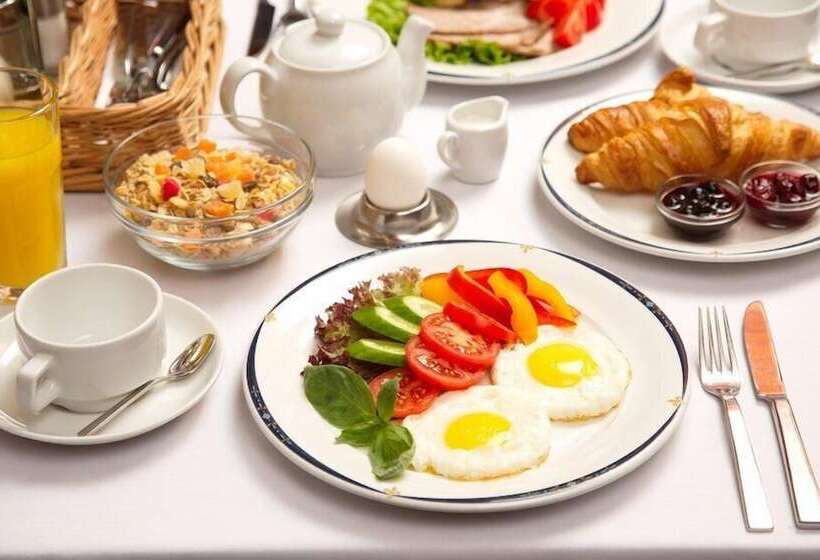 בית מלון כפרי Admiral