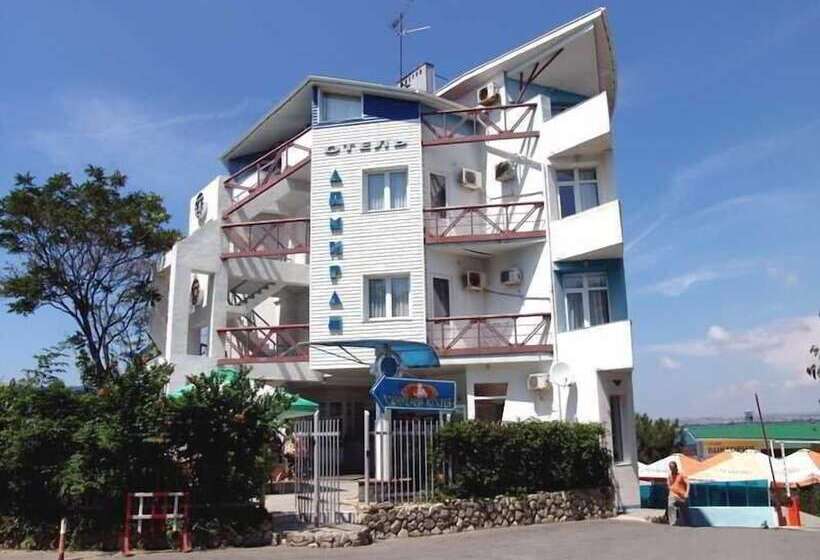 בית מלון כפרי Admiral