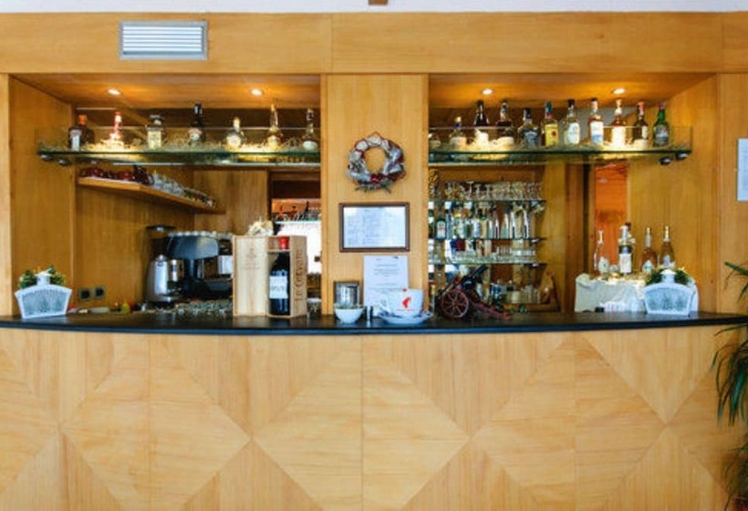 Отель Bellamonte