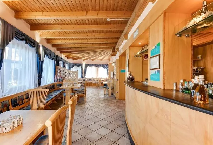 Отель Bellamonte