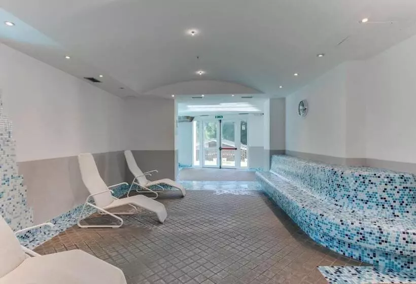 Отель Bellamonte