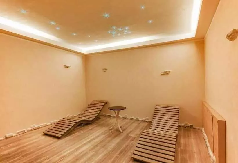 Отель Bellamonte