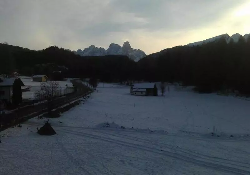 Отель Bellamonte