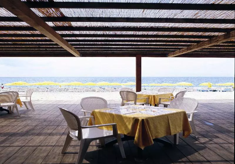 酒店 Pizzo Calabro Resort