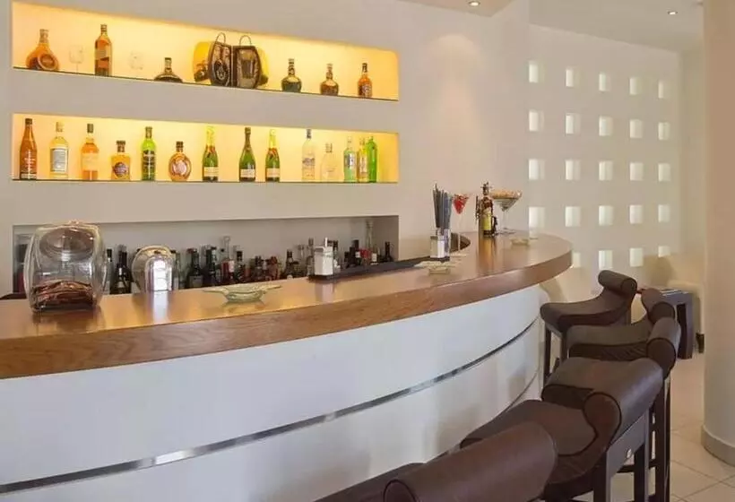 ホテル Delina Mountain Resort