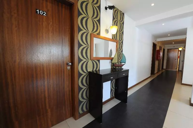 هتل Inn Luanda
