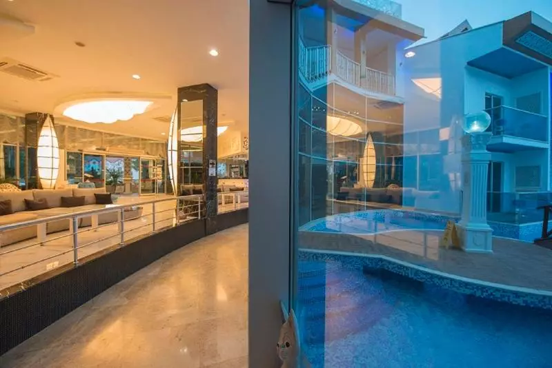 Ocean Blue High Class Hotel & Spa