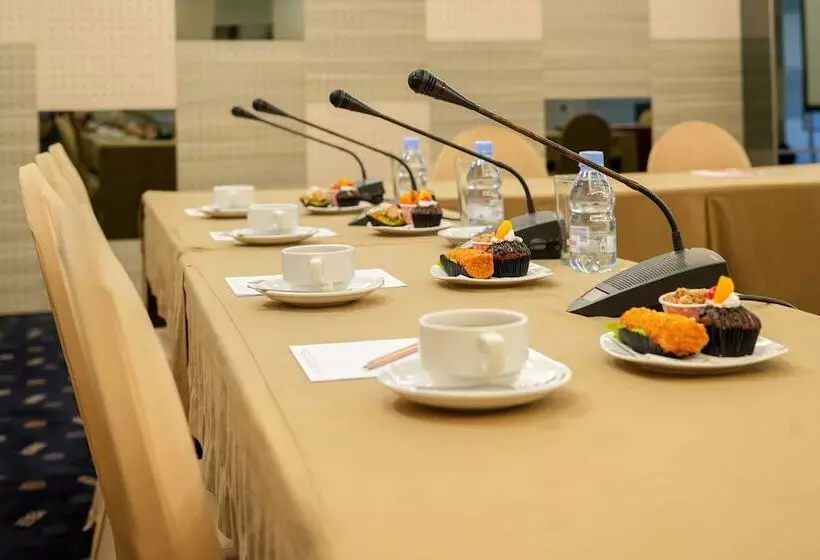 בית מלון כפרי Pangeran Pekanbaru