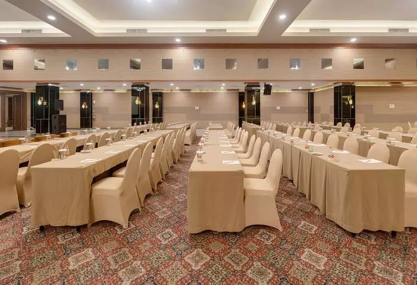 בית מלון כפרי Pangeran Pekanbaru