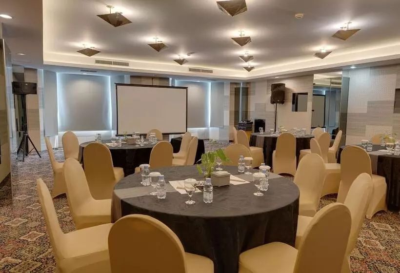 בית מלון כפרי Pangeran Pekanbaru