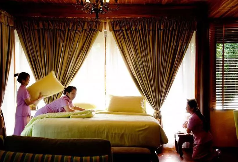 Hotel 32 Coffee Hill & Resort