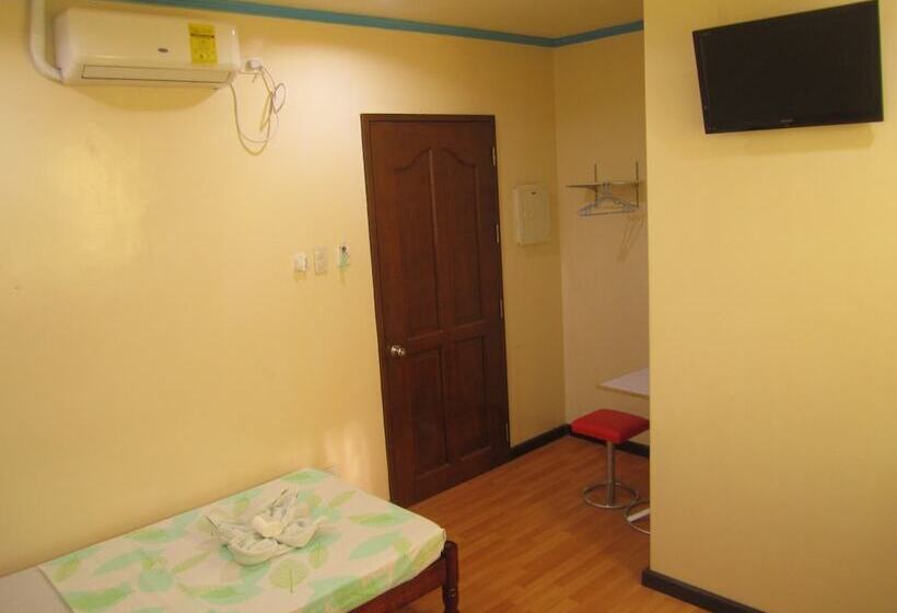 酒店 Royal Crown Inn