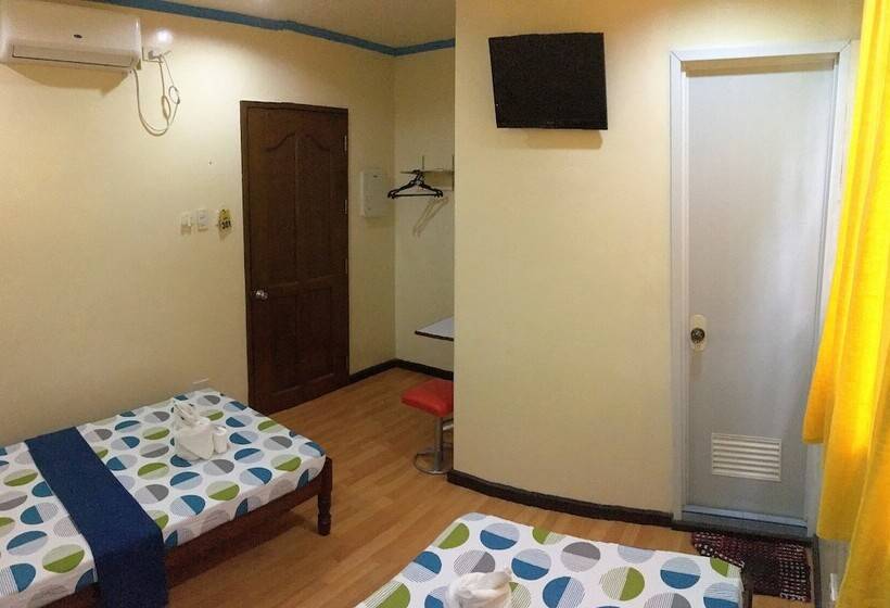 酒店 Royal Crown Inn