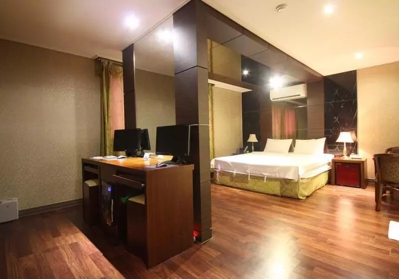 בית מלון כפרי Sono