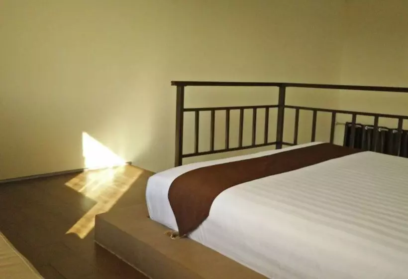 Hotel Koi  & Residence