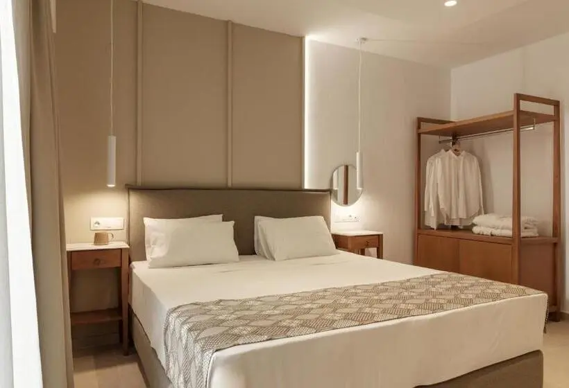 Nami Hotel & Suites