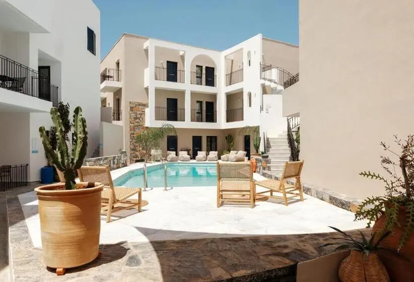 Nami Hotel & Suites