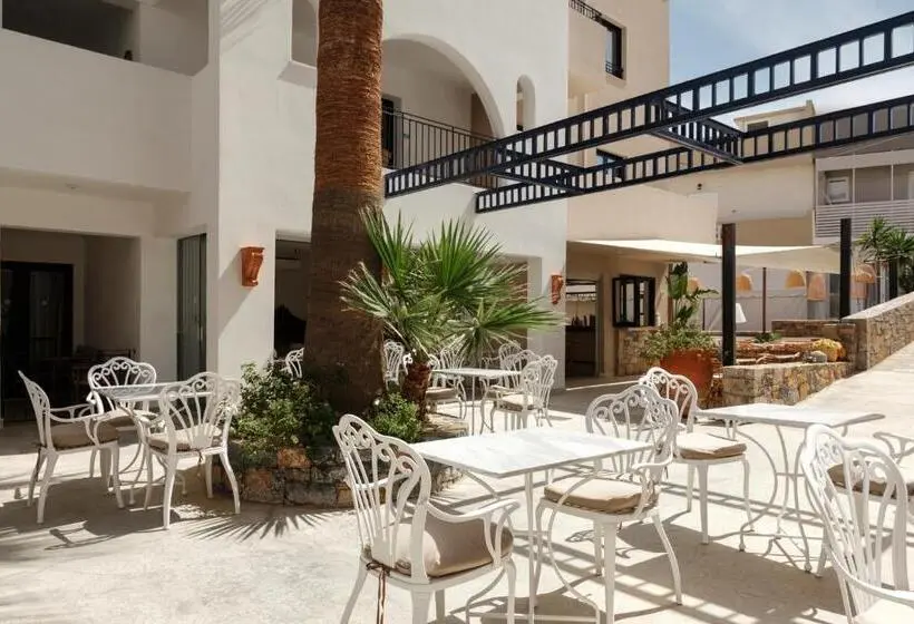 Nami Hotel & Suites