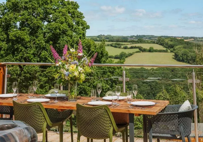 The Mole Resort Hotel Rooms