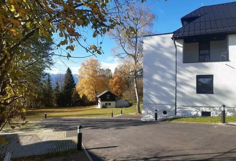 ユースホステル Haus Der Freundschaft   Gemeinnütziges Kinder  Und Jugendgästehaus