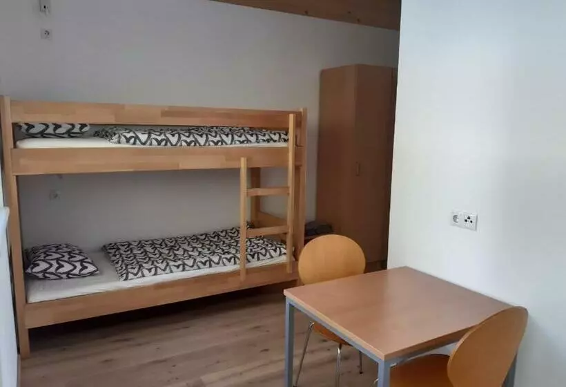 ユースホステル Haus Der Freundschaft   Gemeinnütziges Kinder  Und Jugendgästehaus