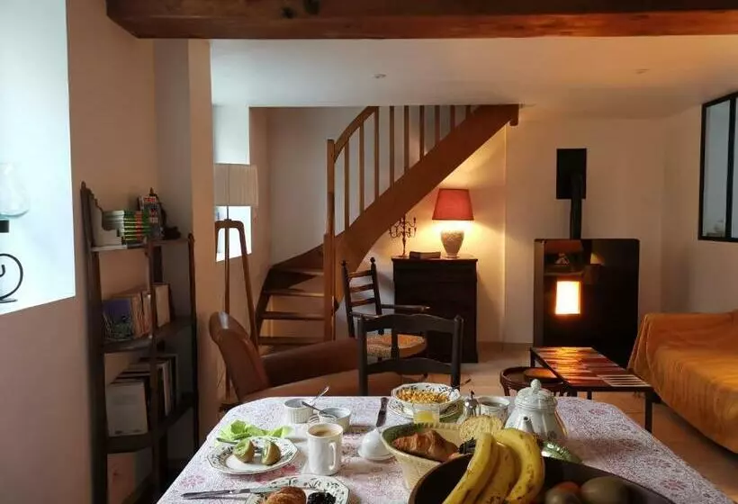 Aamiaismajoitus (B&B) Le Moulin De La Retardière