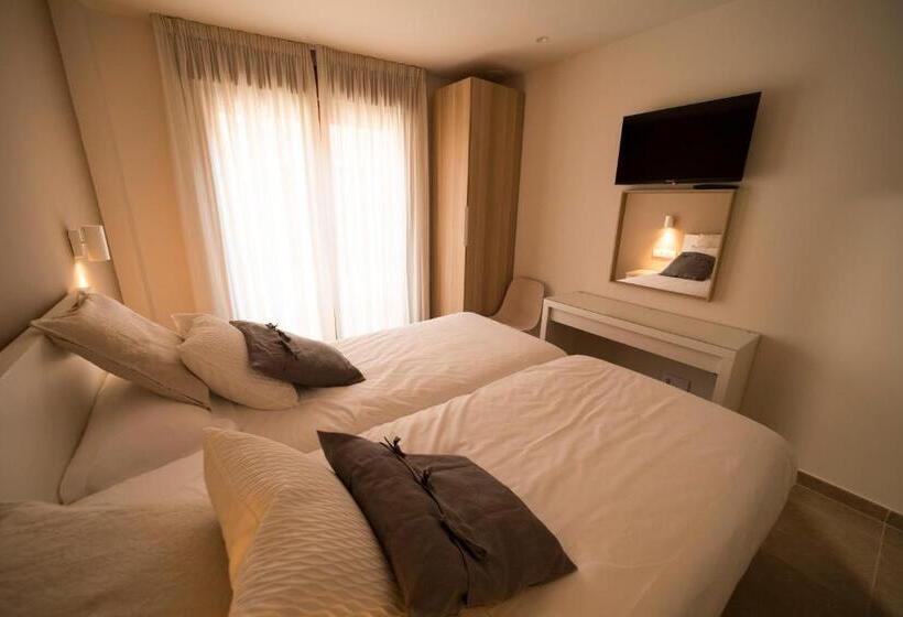 Пансион Hostal Martínez