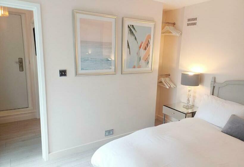 Pensjonat The Little Limes   Ensuite Double Room Own Entrance In Art Deco House