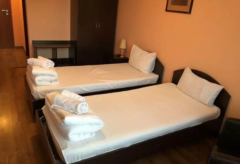 Hotelli Pension Ana Maria