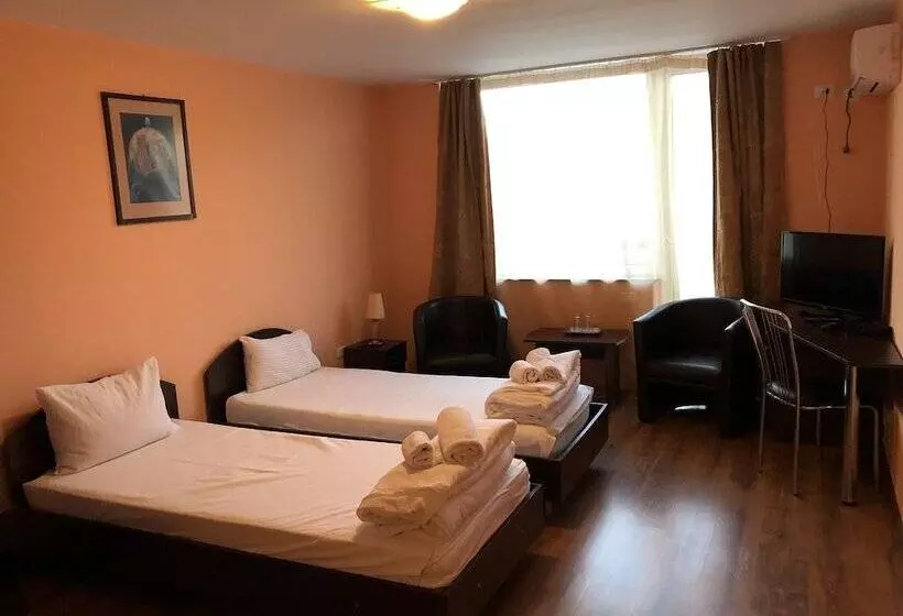 Hotelli Pension Ana Maria