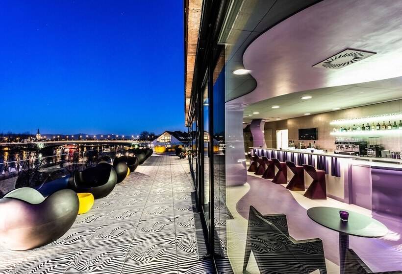 בית מלון כפרי Prize By Radisson, Bonn City