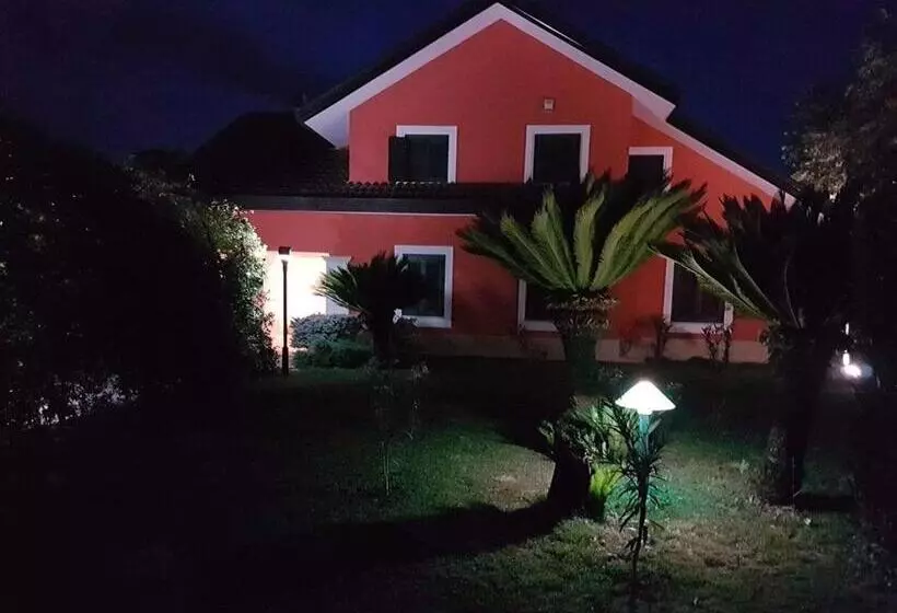 تختخواب و صبحانه Villa Annamaria