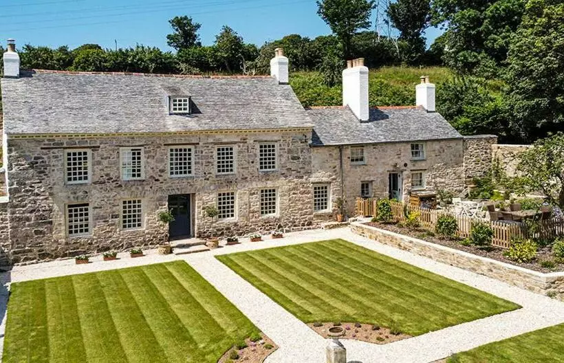 Cusgarne Manor Boutique B&b   Adults Only