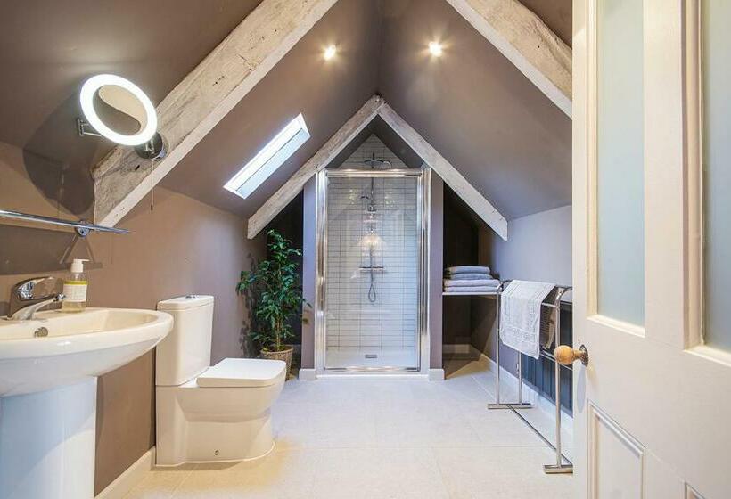 Cusgarne Manor Boutique B&b   Adults Only