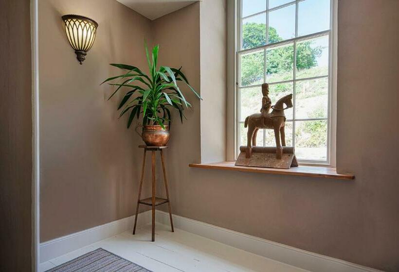 Cusgarne Manor Boutique B&b   Adults Only