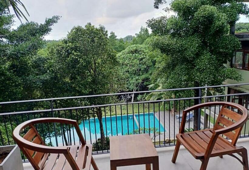 호텔 Hikka Secret Lake Resort