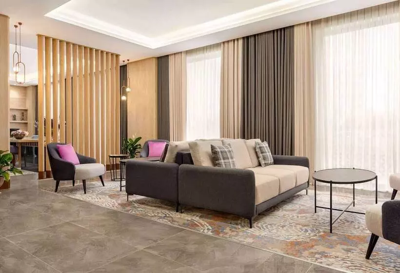 ホテル Ramada By Wyndham Adiyaman