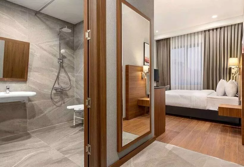 ホテル Ramada By Wyndham Adiyaman