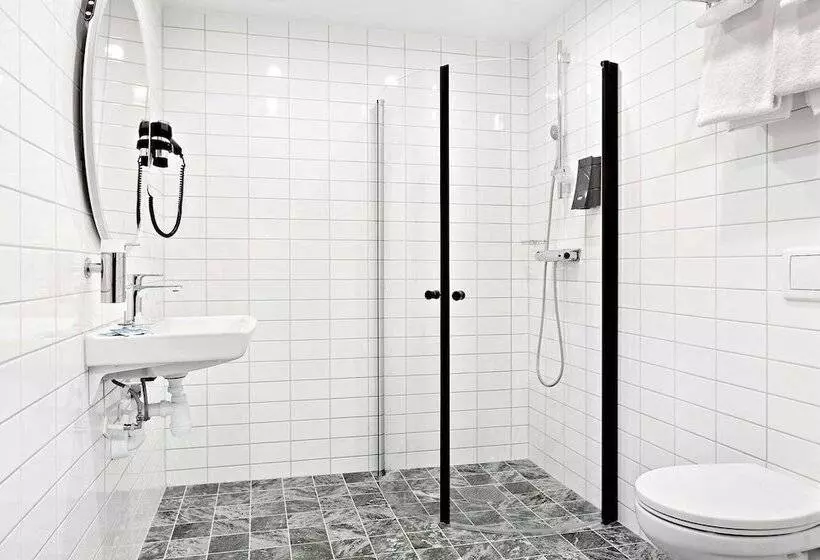 Sure Hotel Studio By Best Western Bromma