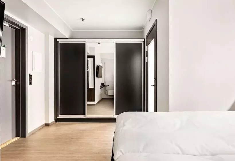 Sure Hotel Studio By Best Western Bromma