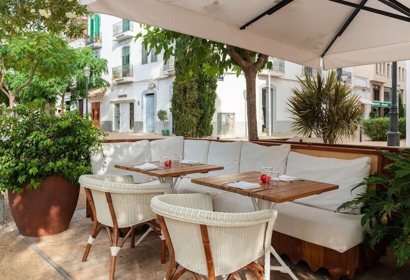 호텔 The Standard, Ibiza